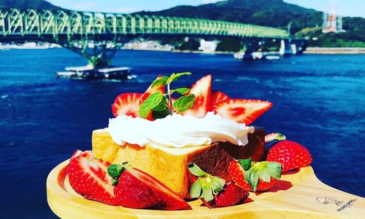 旬のフルーツパンケーキ