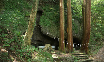 しあわせ祈岩